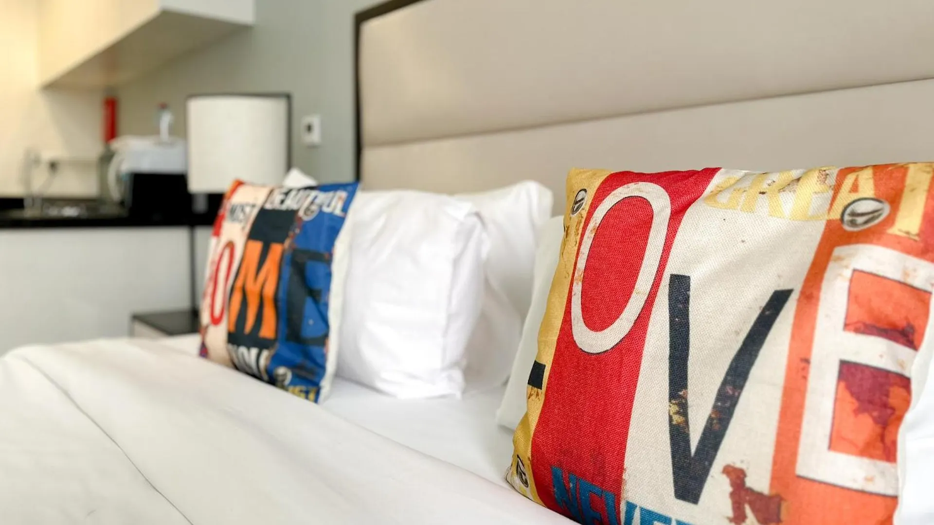 Bespoke Holiday Homes - High Floor Studio In Tower 108 Jvc Dubai