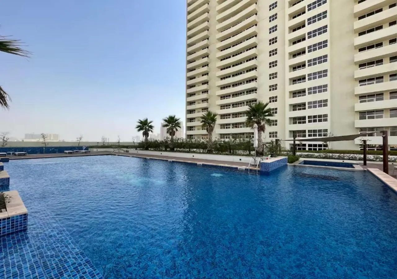 דובאי Bespoke Holiday Homes - High Floor Studio In Tower 108 Jvc דירה